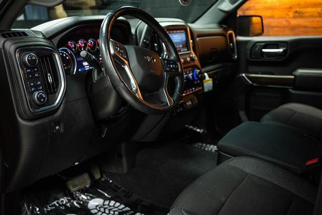 Photo of 2020 Red Chevrolet Silverado 1500