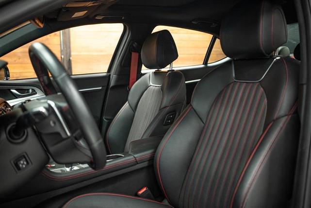 Photo of 2023 Gray Genesis G70