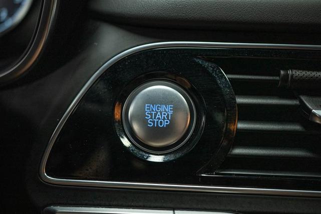 Photo of 2023 Gray Genesis G70