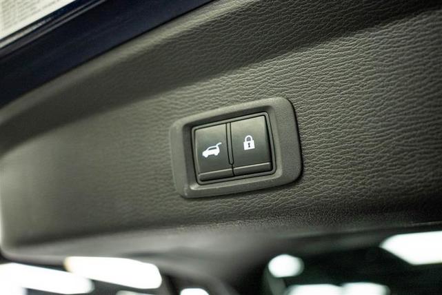 Photo of 2022 Blue Mitsubishi Outlander