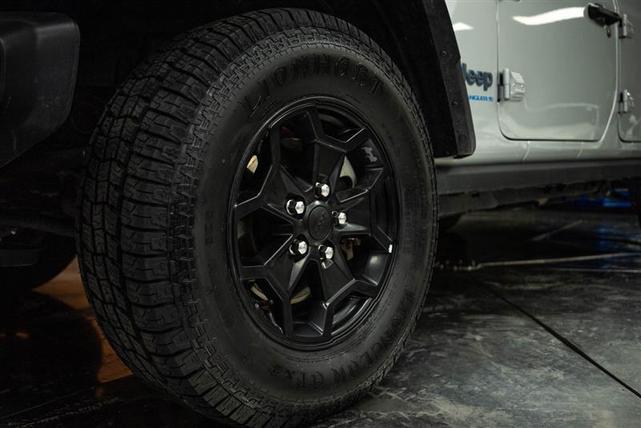 Photo of 2023 Silver Jeep Wrangler 4xe