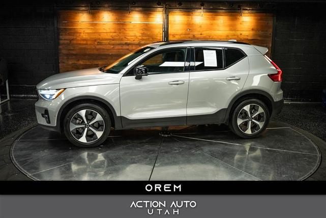 2023 Volvo XC40