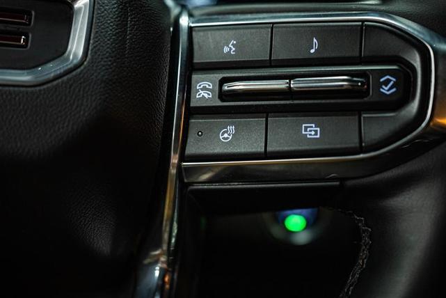 Photo of 2024 Black GMC Acadia