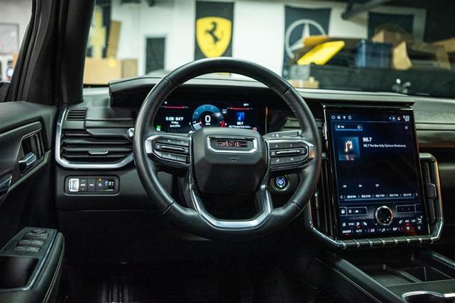 Photo of 2024 Black GMC Acadia