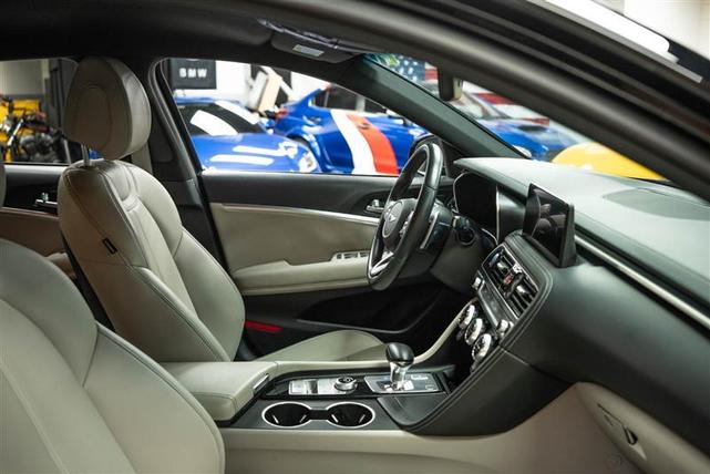 Photo of 2023 Black Genesis G70
