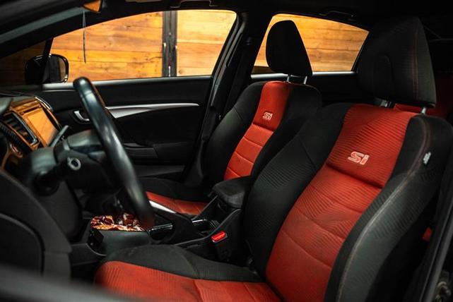 Photo of 2015 Black Honda Civic