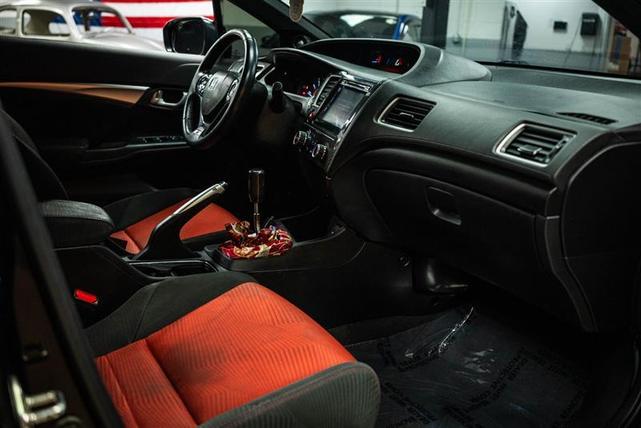 Photo of 2015 Black Honda Civic