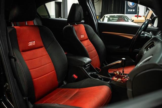 Photo of 2015 Black Honda Civic