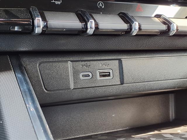 Photo of 2025 Onyx Black GMC Canyon