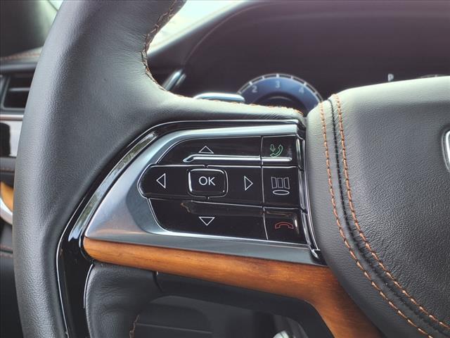 Photo of 2024 Metallic Jeep Grand Cherokee L