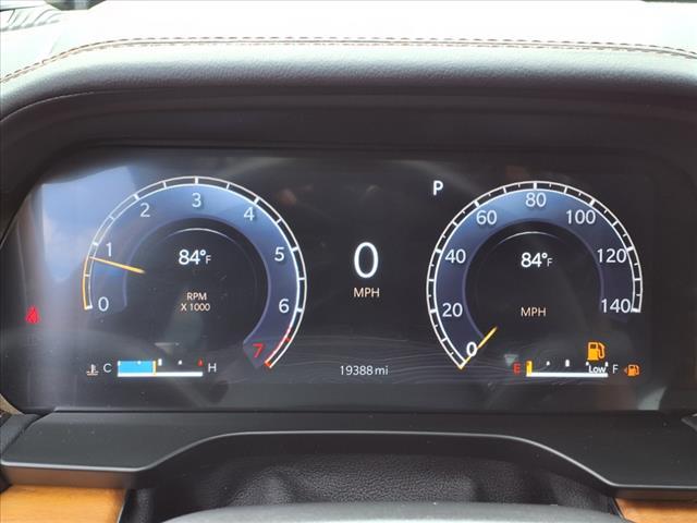 Photo of 2024 Metallic Jeep Grand Cherokee L
