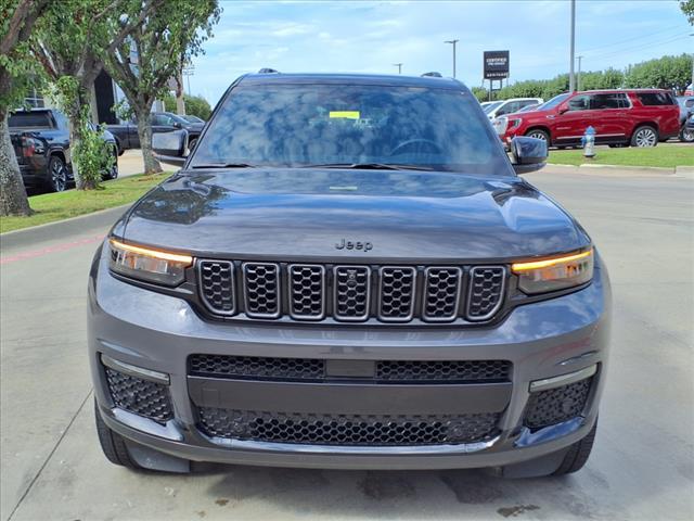 Photo of 2024 Metallic Jeep Grand Cherokee L