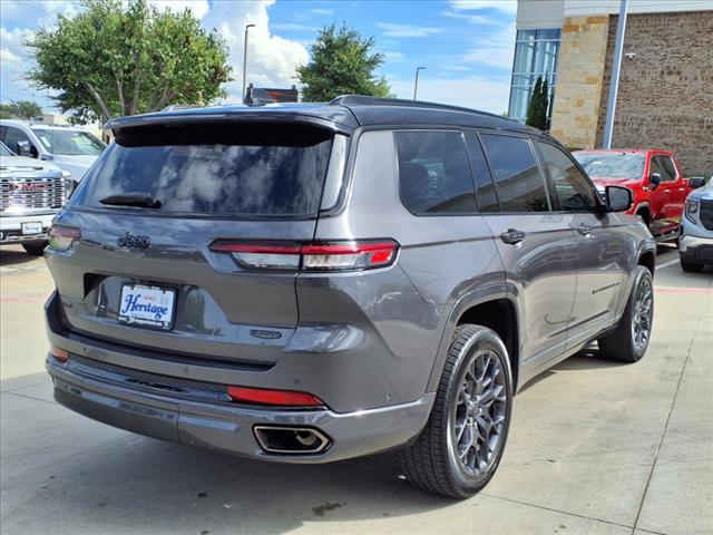Photo of 2024 Metallic Jeep Grand Cherokee L