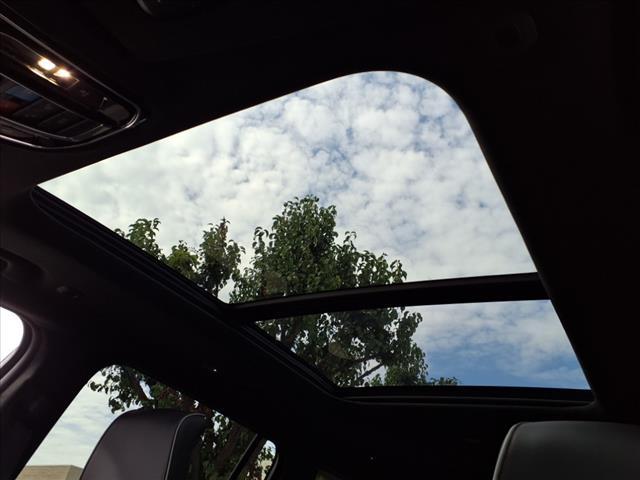 Photo of 2024 Metallic Jeep Grand Cherokee L