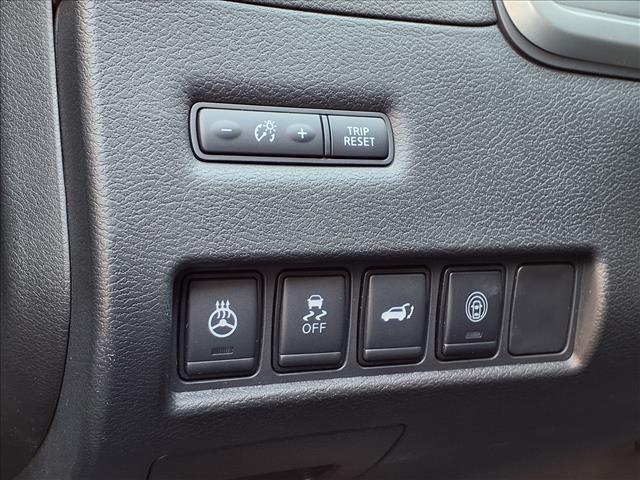 Photo of 2021 White Nissan Murano