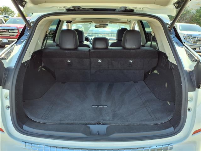 Photo of 2021 White Nissan Murano