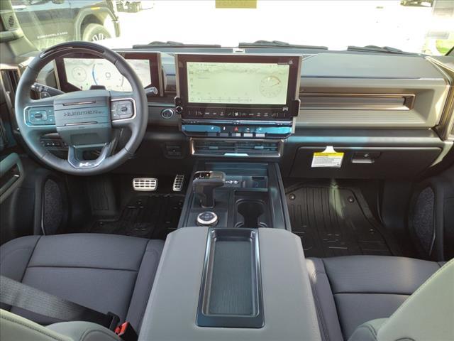 Photo of 2025 White GMC HUMMER EV SUV
