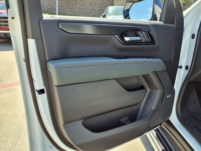 Photo of 2026 Summit White GMC Yukon