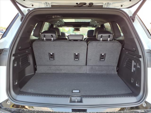 Photo of 2025 White Frost Tri-Coat Buick Enclave