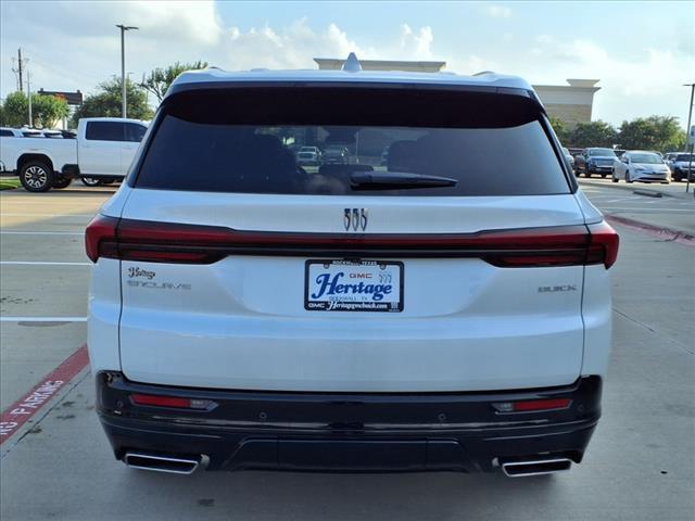 Photo of 2025 White Frost Tri-Coat Buick Enclave