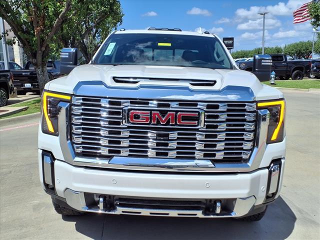Photo of 2025 White Frost Tri-Coat GMC Sierra 2500