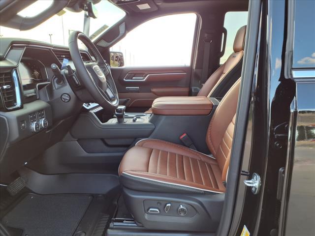 Photo of 2025 Onyx Black GMC Sierra 1500