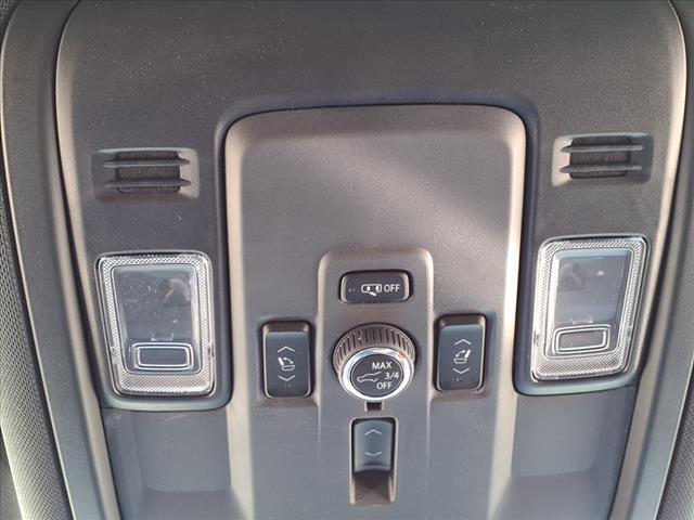 Photo of 2025 Onyx Black GMC Yukon XL