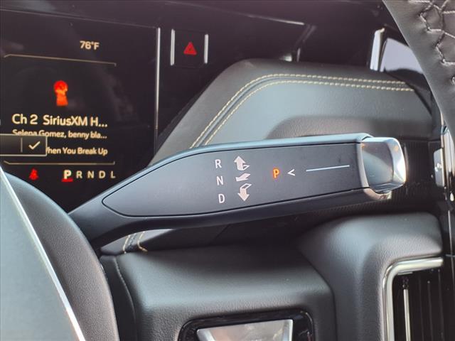 Photo of 2025 Onyx Black GMC Yukon XL