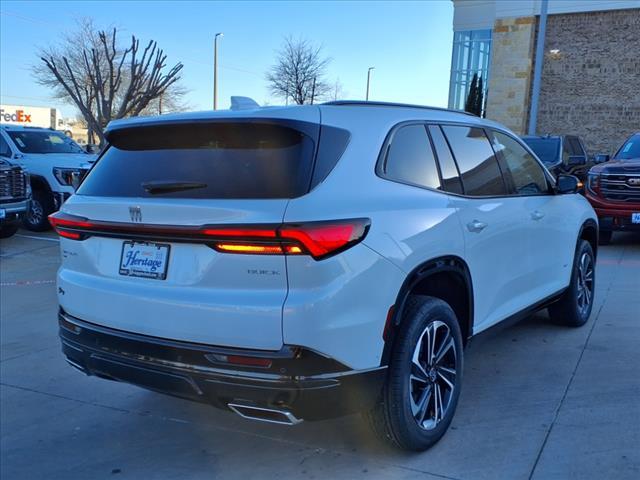 Photo of 2025 White Frost Tri-Coat Buick Enclave
