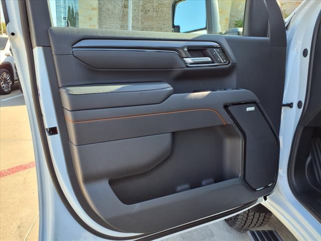 Photo of 2025 Summit White GMC Sierra 2500