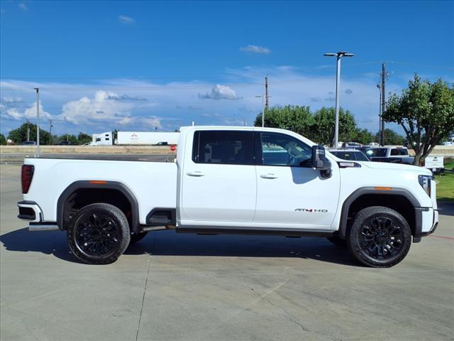 Photo of 2025 Summit White GMC Sierra 2500