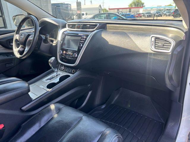 Photo of 2016 Pearl White Nissan Murano