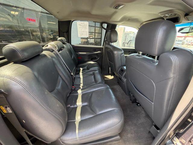 Photo of 2004 Gray GMC Sierra 2500