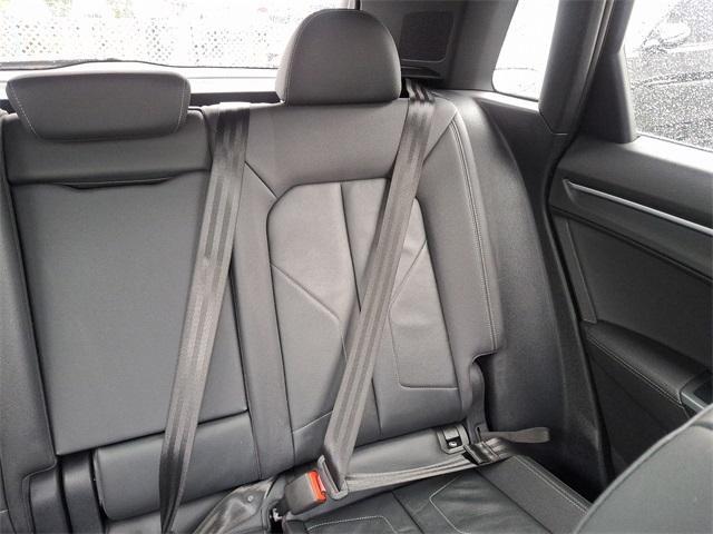 Photo of 2020 Chronos Gray Metallic Audi Q3