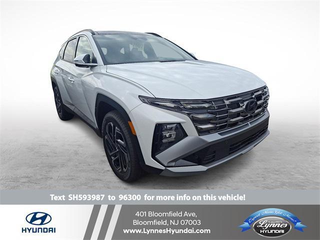 Photo of 2025 White Pearl Hyundai TUCSON