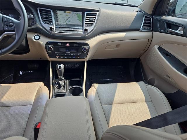 Photo of 2018 Black Noir Pearl Hyundai TUCSON