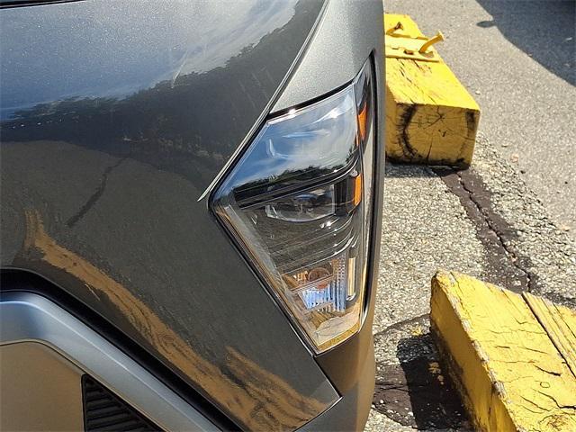 Photo of 2026 Gray Pearl Hyundai KONA