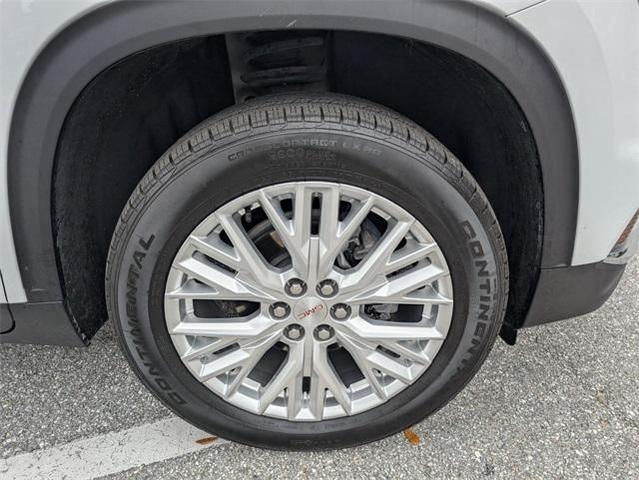 Photo of 2024 Summit White GMC Acadia
