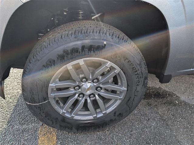 Photo of 2025 Sterling Gray Metallic Chevrolet Colorado