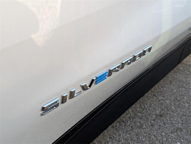 Photo of 2025 Summit White Chevrolet Silverado EV