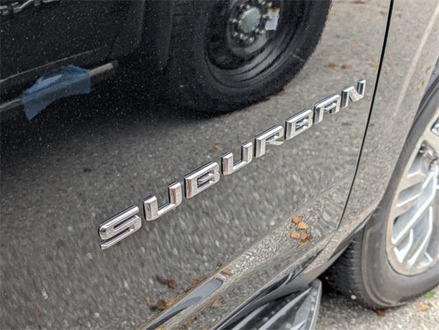 Photo of 2025 Black Chevrolet Suburban