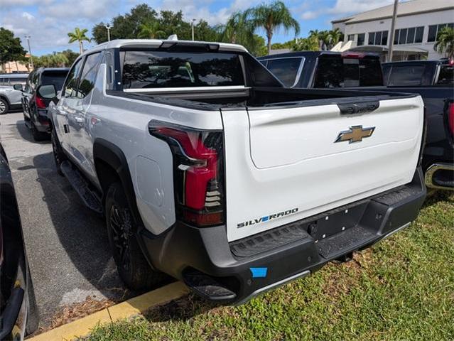 Photo of 2025 Summit White Chevrolet Silverado EV