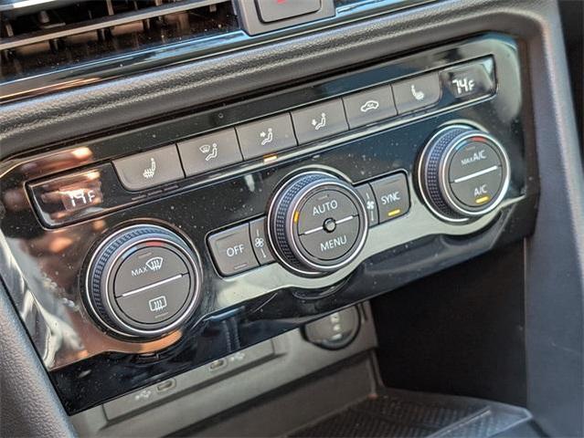 Photo of 2024 Pure White Volkswagen Taos