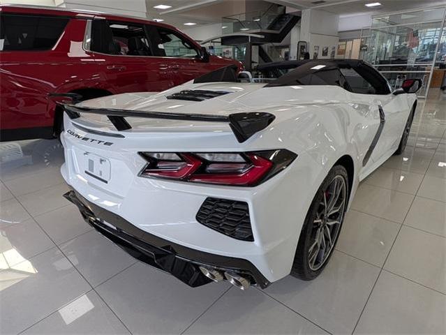Photo of 2025 Arctic White Chevrolet Corvette