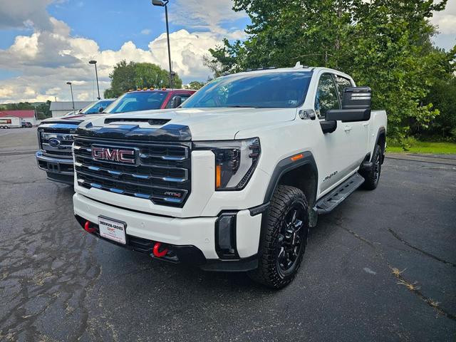 Photo of 2024 Summit White GMC Sierra 2500