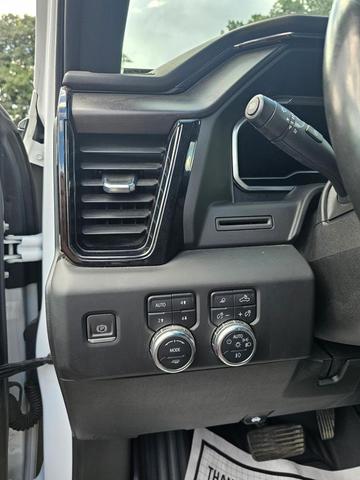 Photo of 2024 Summit White GMC Sierra 2500