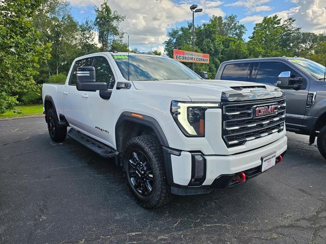 Photo of 2024 Summit White GMC Sierra 2500