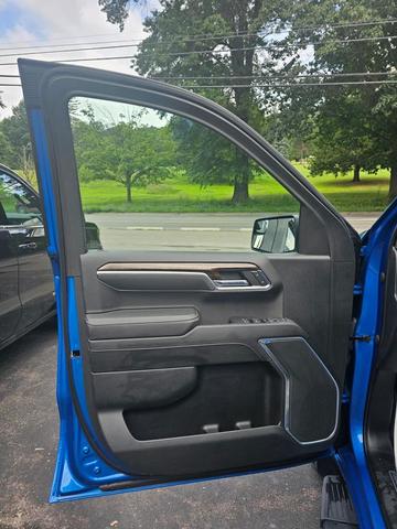 Photo of 2023 Dynamic Blue GMC Sierra 1500
