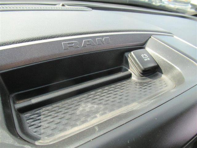 Photo of 2022 White RAM 3500