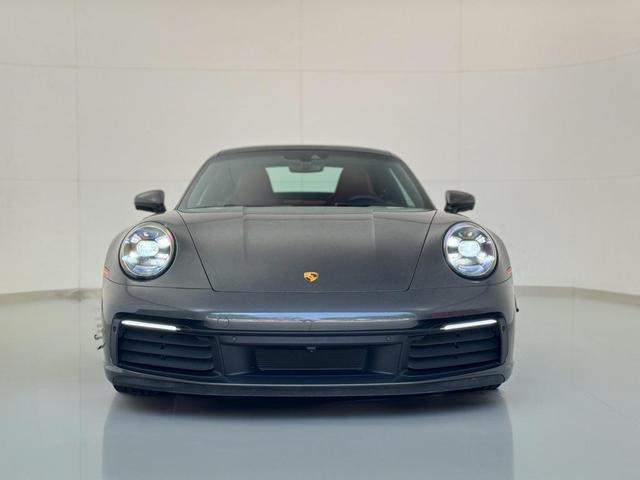 Photo of 2021 Gray Porsche 911